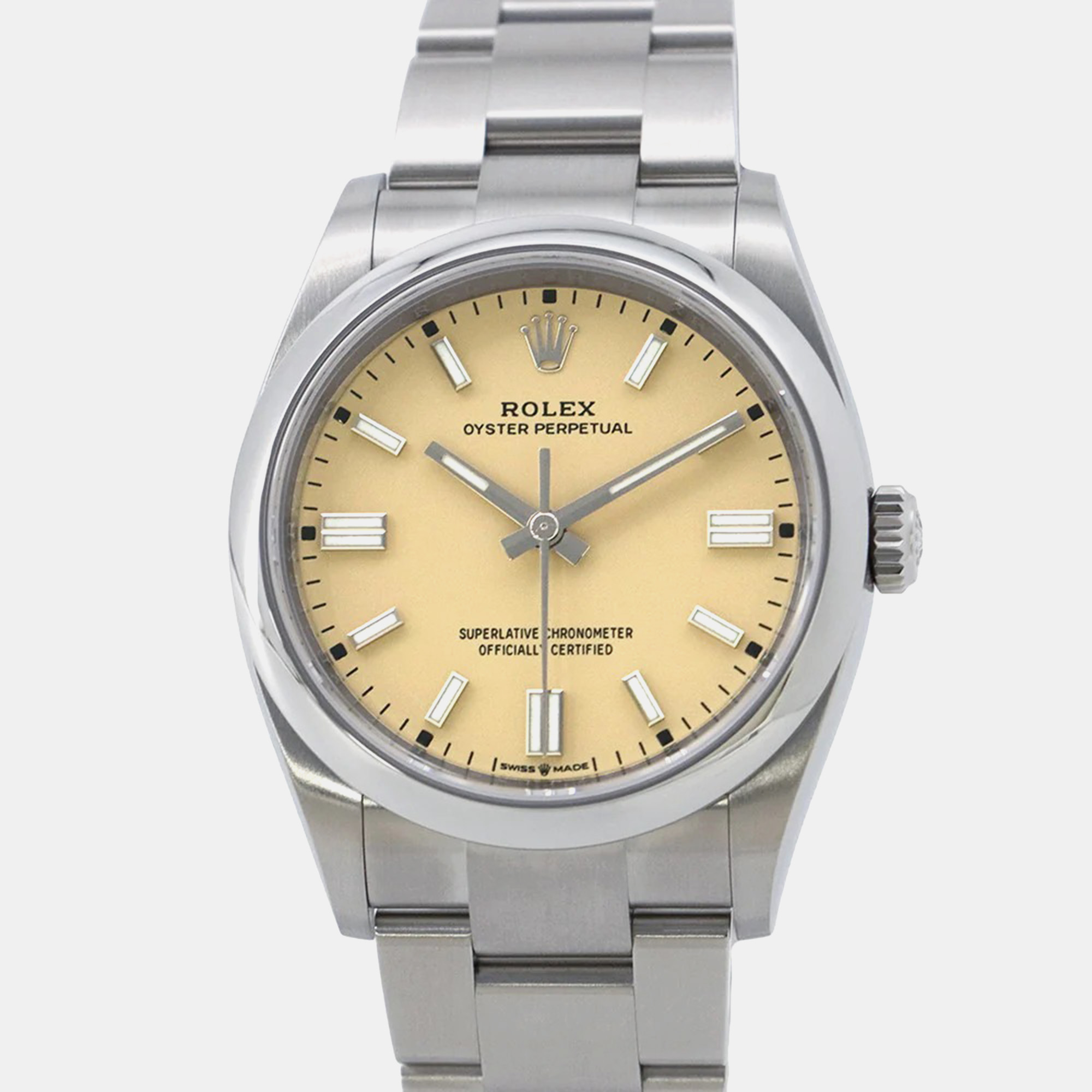 Rolex Oyster Perpetual 36 126000 in Oystersteel with Beige Dial