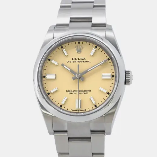 Rolex Oyster Perpetual 36 126000 in Oystersteel with Beige Dial
